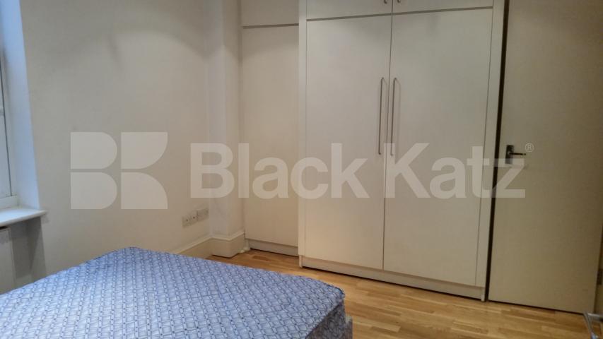 			LET , 2 Bedroom, 1 bath, 1 reception Apartment			 Bedford Road, Clapham North